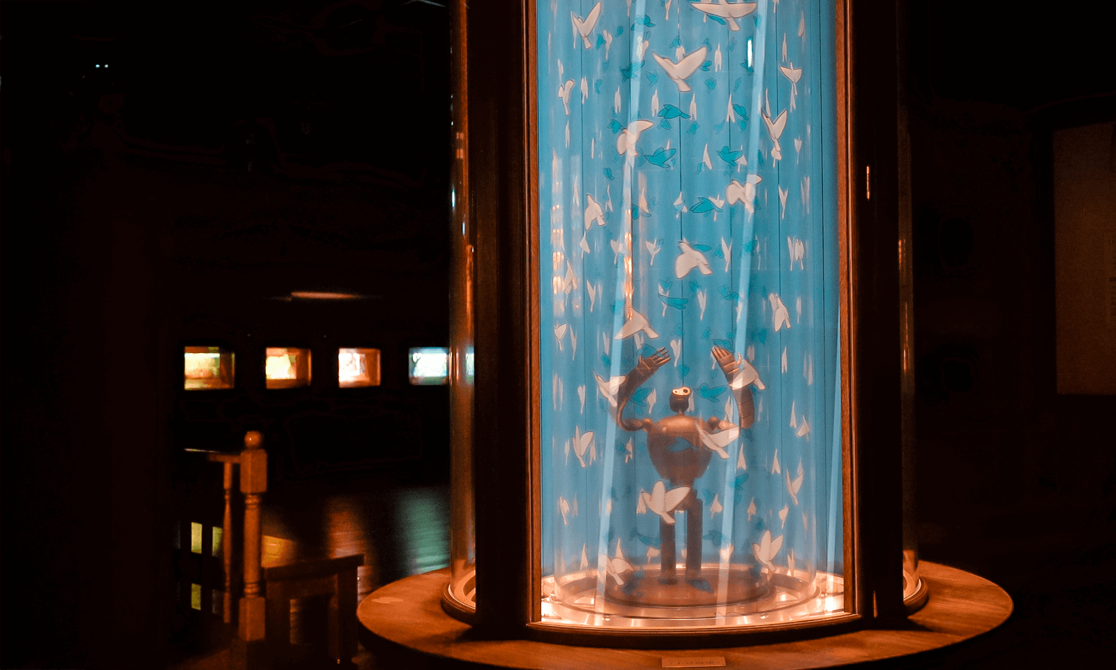 鷹の眼ページ くるくるアニメーションポストカード～上昇海流 - 三鷹の森ジブリ