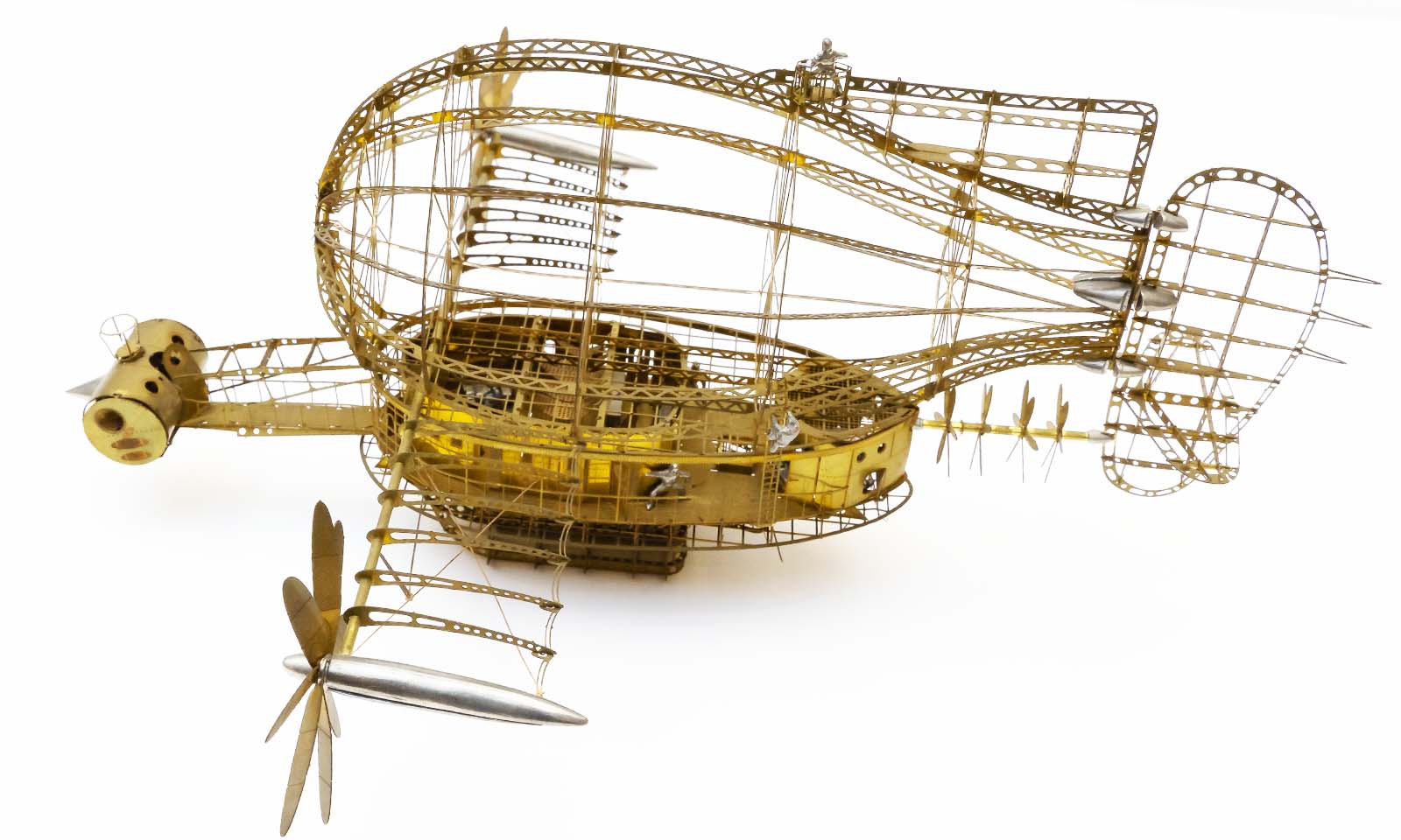金色に輝くタイガーモス号を作ろう - 三鷹の森ジブリ美術館オンライン 