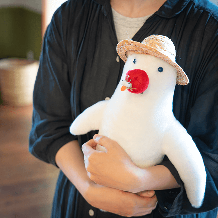 ジブリ　三鷹の森ジブリ美術館　パン種ぬいぐるみ　サンタ帽バージョン ジブリ 三鷹の森ジブリ美術館 パン種ぬいぐるみ サンタ帽バージョン